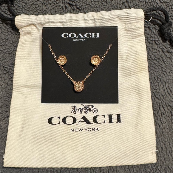 Coach Open Circle Necklace Tea Rose Stud Earring Set - Picture 1 of 4